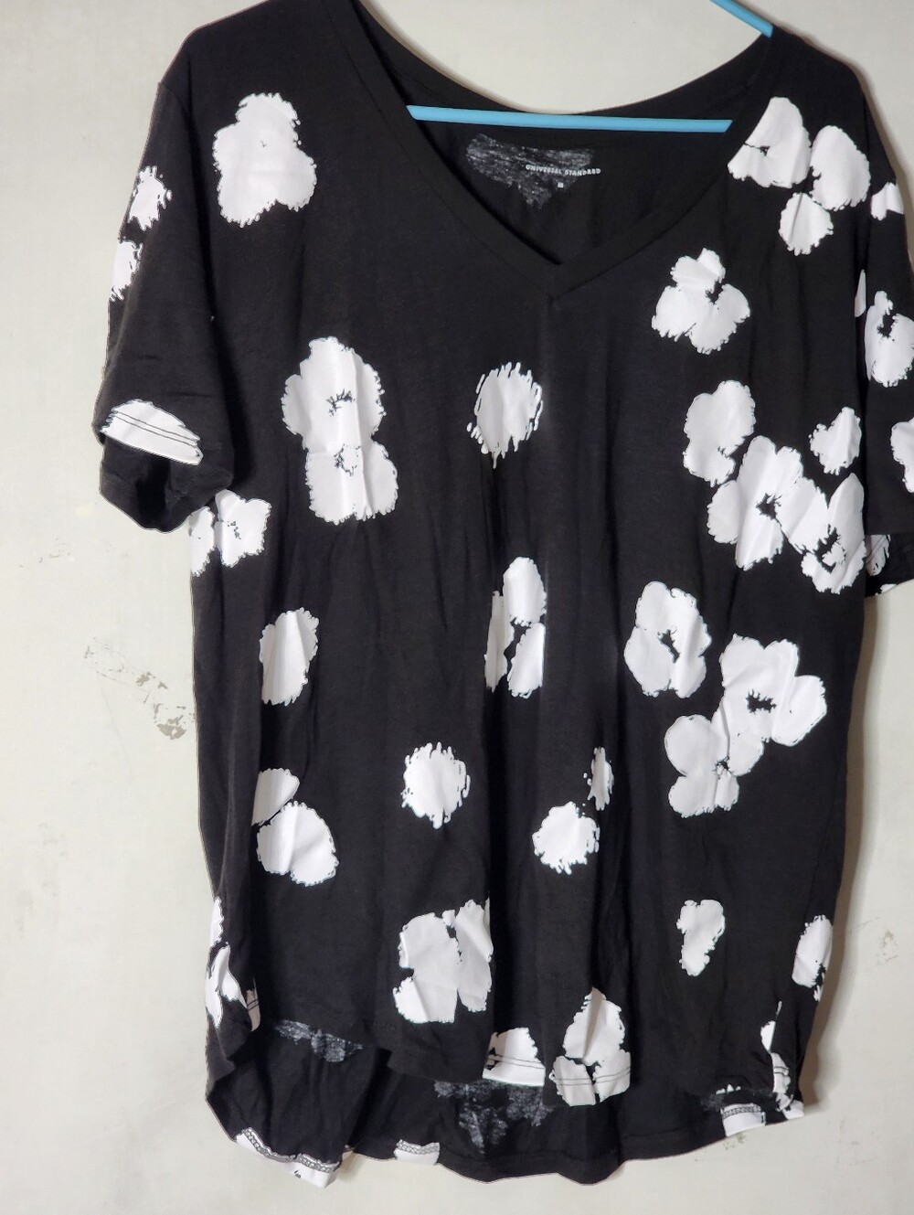 Universal Standard Black V-Neck Tee with White Floral Print